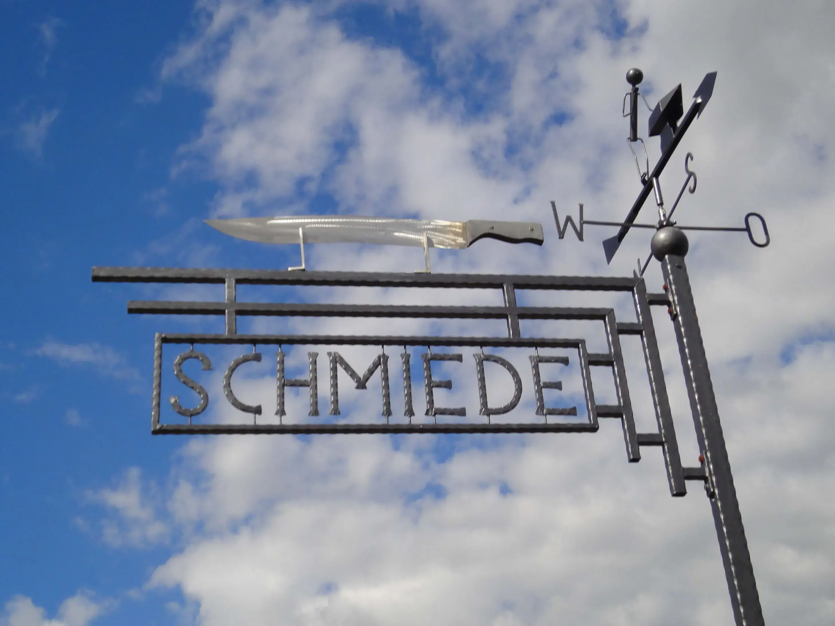 Traditionelle Damastmesserschmiede in Krebeck