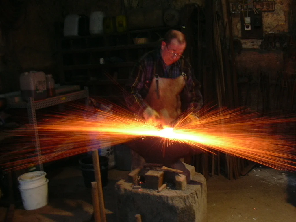 Feuerschweißung beim Schmieden lange belichtet